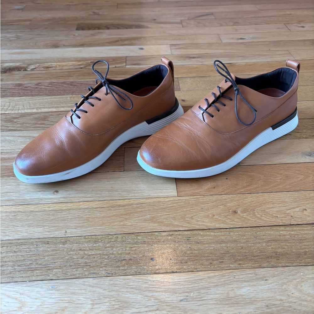 Wolf & Shepherd Crossover Derby shoes